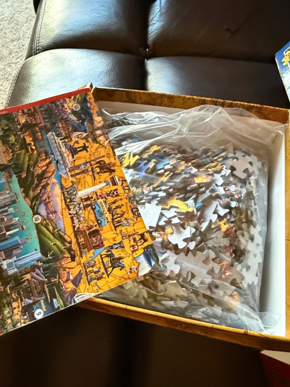Bundle of 2 DOWDLE 1000-Piece Puzzles (Costco & Best of Canada) - Multicolor - Picture 3 of 4
